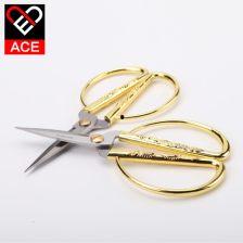 成人剪刀刮脸视频大全,视频大全带你轻松入门