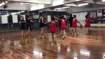 成人拉丁成品舞伦巴视频